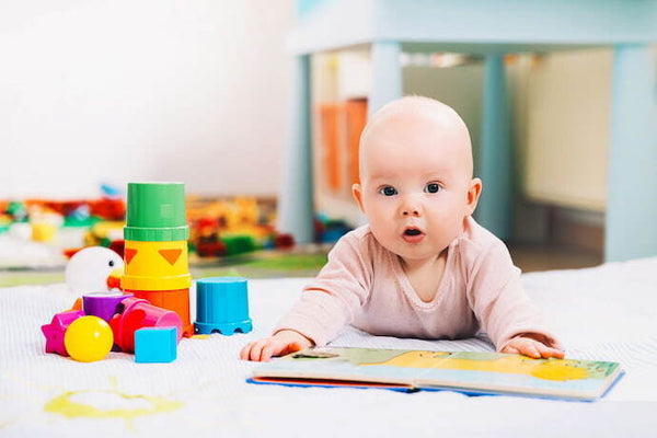 Os Melhores Brinquedos para Estimular o Desenvolvimento do seu Bebê de 0 a 6 Meses